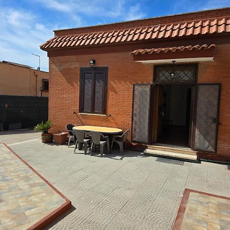 Relax Fiumicino Apartment ภายนอก รูปภาพ